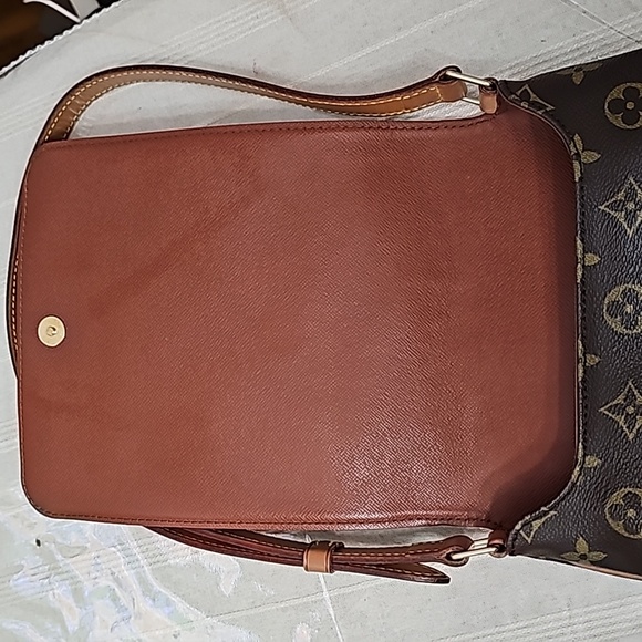 #0040-1111 LOUIS VUITTON MONOGRAM MUSSET SHOULDER BAG - Picture 6 of 12